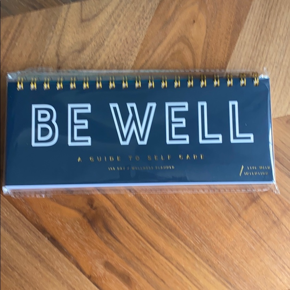 BE WELL Weekly Meal Planner!